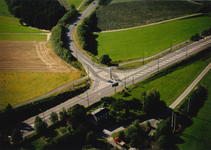 Bouillon. Sensenruth. Carrefour du "Curlo" des RN 89 et 828.