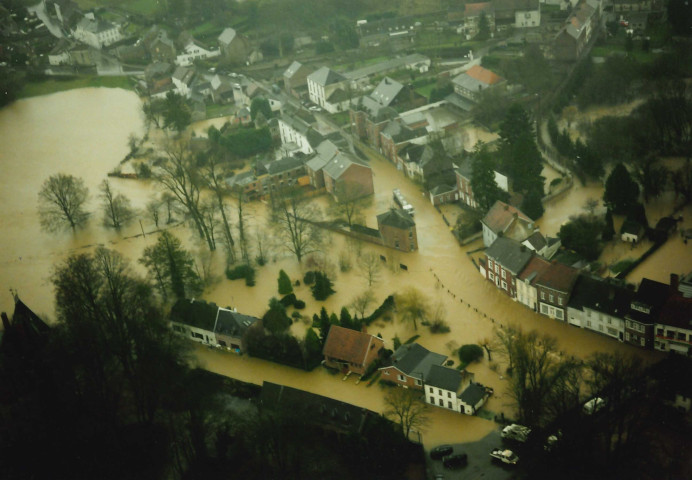 Eau d'Heure de Charleroi vers le sud.