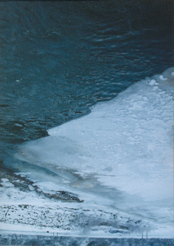 Hastière. La Meuse sous glace.