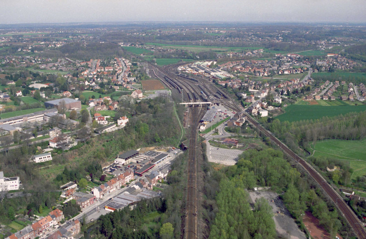 Ottignies. Site de la station SNCB et zoning industriel.