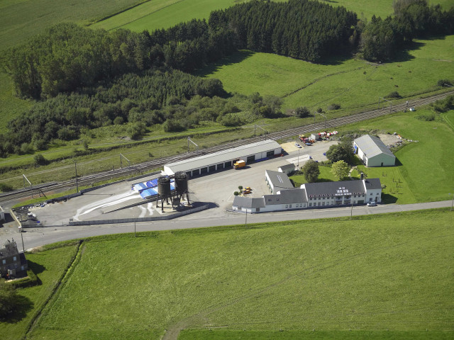 Habay. Habay-la-Vieille. Régie routière D132-11. District d'Arlon, rue du Vivier, 9.