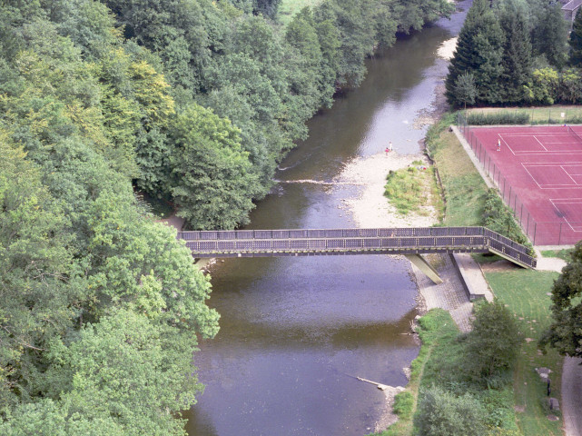 Sy. Passerelle de Palogne.