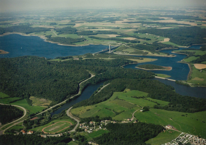 Cerfontaine. Complexe des barrages de l'Eau d'Heure et de la Plate Taille.