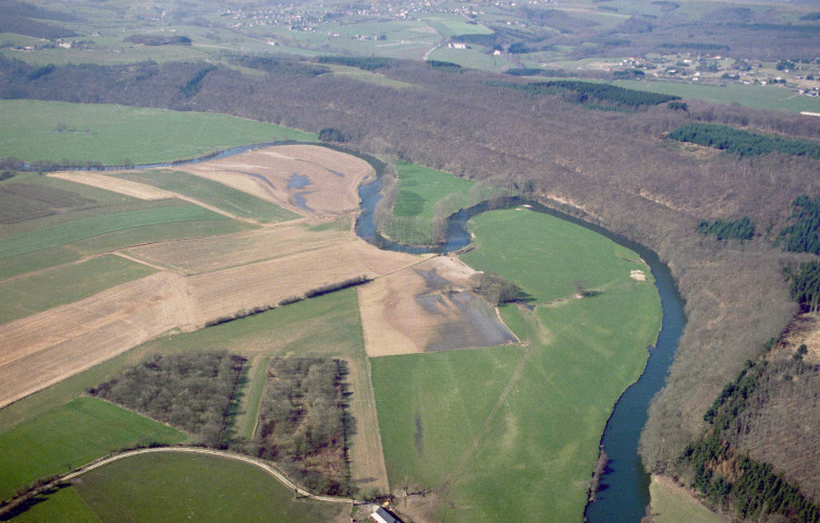 Durbuy. Grandhan. Bassin écrêteur "La Bouverie" et "Sur Coreu".