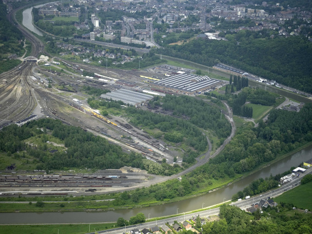 Namur. Flawinne. Rive gauche de la Sambre. Entreprises.