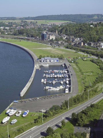 Huy. Statte. Port de plaisance.