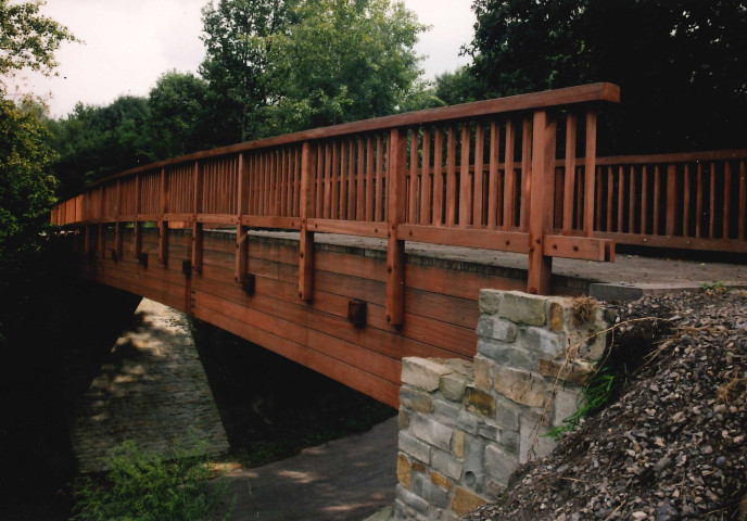 Plombières. RAVeL. Aménagement de la passerelle de Volkerich.