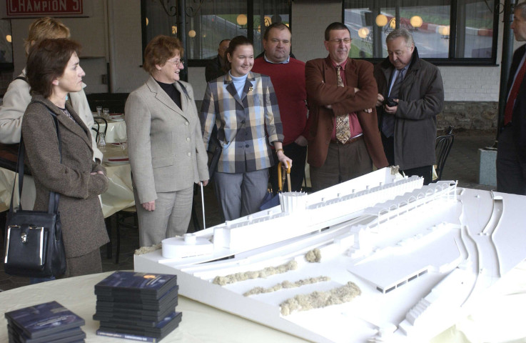 Stavelot. Circuit de Francorchamps. Visite d'une délégation polonaise.