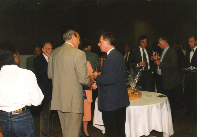 Namur. Wépion. Cocktail par M. Lemlin à l'occasion de la formation de 10 fonctionnaires haïtiens.