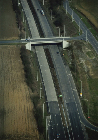 Philippeville. Samart. Pont-route et échangeur sur et avec la RN 5.