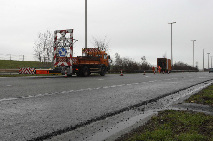 Crisnée. Kemexhe. E40. Sécurité sur les autoroutes (SIPP).